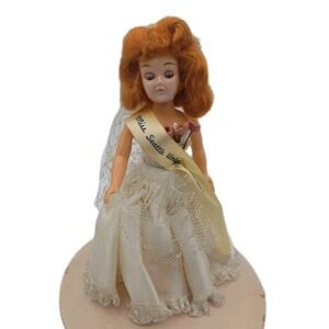 Miss Seattle Worlds Fair 1962 Vintage Doll With Dome Case Red Hair Collectible